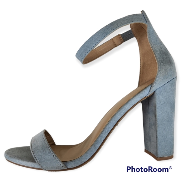 Charlotte Russe strappy block heel size 8 - Picture 4 of 8